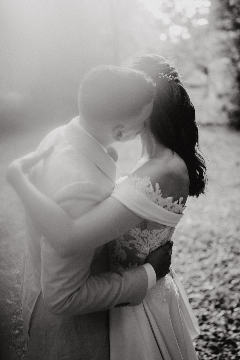 photographe sur marseille de mariage avec un beau couple